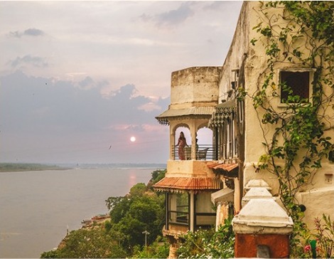 Ahilya Fort by the Narmada